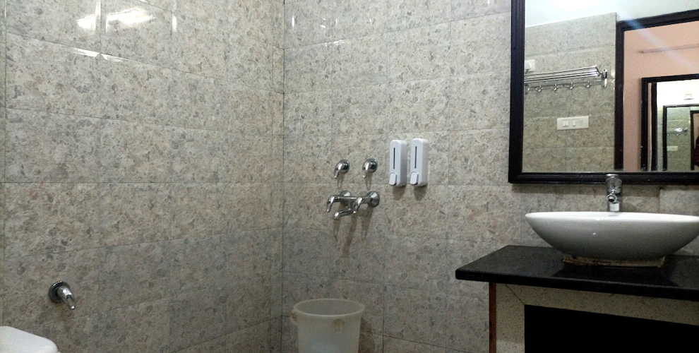 17e63ec6d9da11ec8b390a58a9feac02