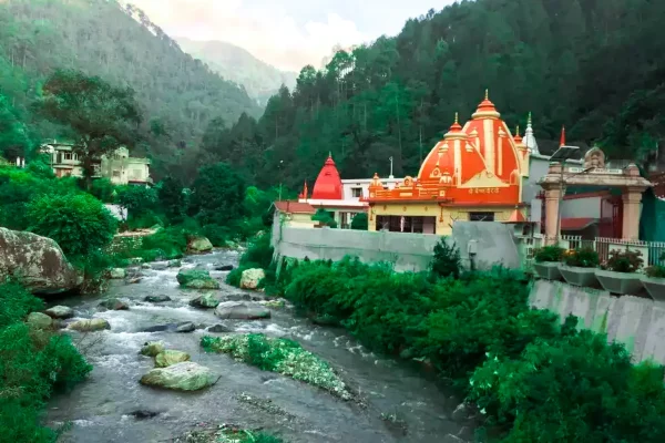 Kainchi-Dham-Neem-Karoli-Baba-Ashram-thelakehill.com_